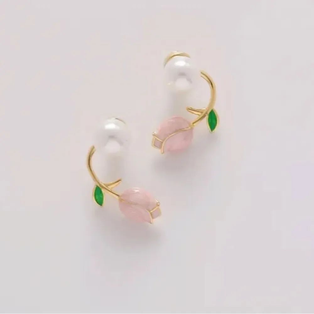 Pink flower stud earrings M208